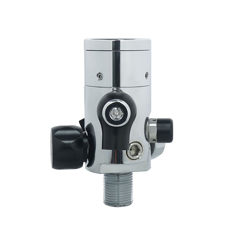 Scuba Diving Equipment Regulator Over-balanced diaphragm first stage adapt to ice water.jpg